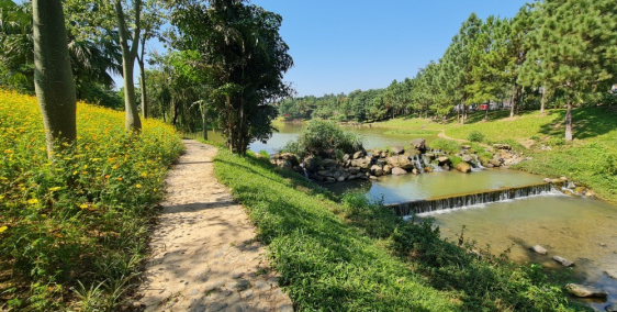 Chính Chủ Bán Suất Ngoại Giao Biệt Thự Mặt Suối 462m2  B5-21.