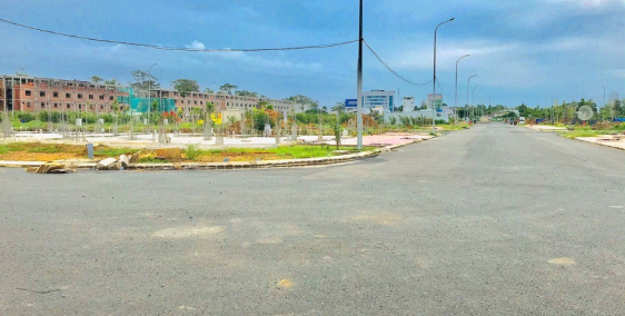 Bán gấp shophouse đối diện siêu thị Go mặt tiền 26m