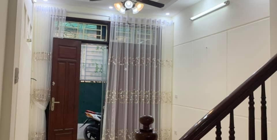 Bán nhà Phan Kế Bính 5 tầng, 3,7m mặt tiền. Nhà mới giá 4,3 tỷ