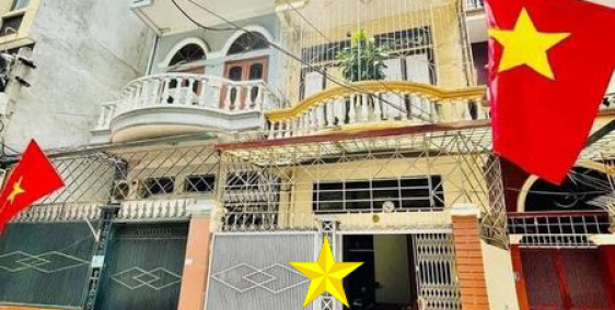 Bán Nhà Đội Cấn Lô Góc ngõ ô tô, Thoáng trước sau. Giá 7.3 tỷ.