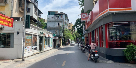 Bán nhà phố Vạn Bảo, Kinh Doanh, ô tô tránh, vỉa hè, DT 60m2, giá 12.8 tỷ