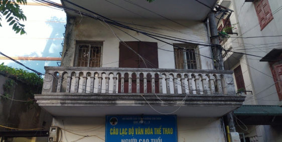 Bán nhà phố Xuân Thủy nhà lô góc, kinh doanh 60m2 giá 7.8 tỷ.