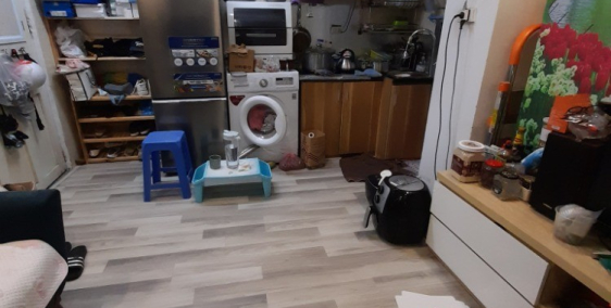 Bán nhà căn hộ tập thể tại 30B Đoàn Thị Điểm.