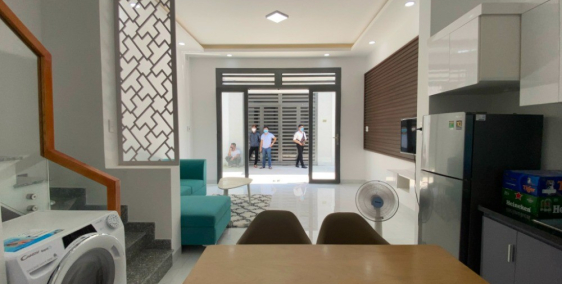 Nhà 2 tầng, trọn nội thất - Ngã 3 Mỹ Hạnh - 745 triệu