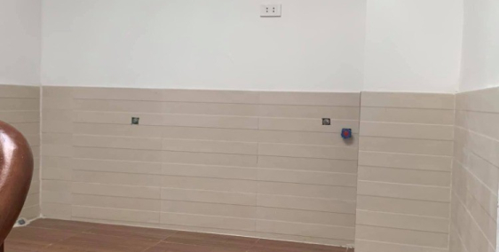 Bán nhà phố Giải Phóng 37m2 5 tầng kinh doanh, ô tô tránh giá 6,4 tỷ.