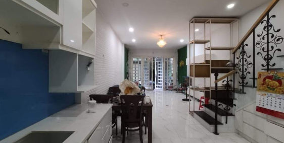 Nhà to, tiền nhỏ 40m2 3.350 tỷTrần Quang Cơ (Thoại Ngọc Hầu), Phú Thạnh