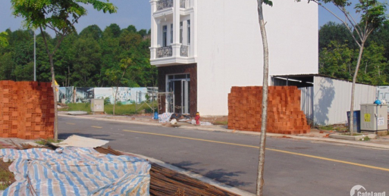 bán nhan lô đất xoay sở mùa dịch