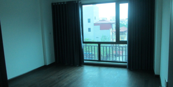 CC bán nhà chia lô phố Phương Canh, 2 thoáng, gần chợ 56m2x4T chỉ 3.29 tỷ.