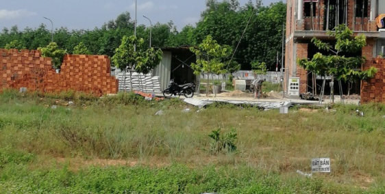 Ông anh gửi bán giùm lô đất cổng kcn VSIP II B, 796tr, sổ sẵn