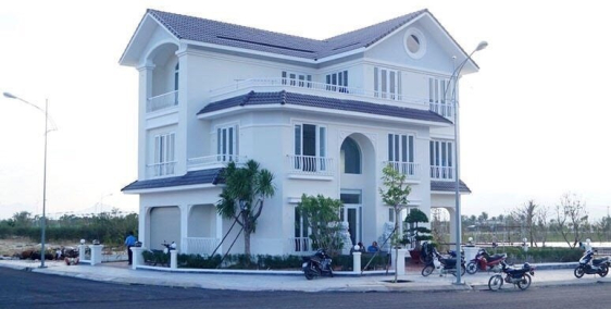 Nền khách sạn Golden Bay mặt đường Nguyễn Tất Thành và Quảng Trường. DTích 500m2