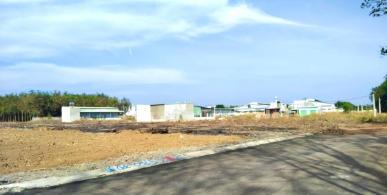 600 nền gần Quốc Lộ 14 Trung tâm TP.Đồng Xoài thanh toán từ 300tr SHR