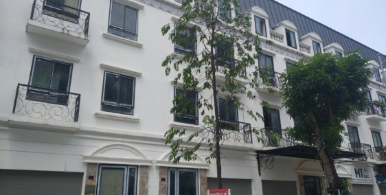 Tôi bán gấp nhà liền kề La Casta 2 mặt đường gần công viên 79m2 chỉ 8.338 tỷ.