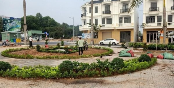 BÁN NHÀ 1 TRỆT – 2 LẦU MẶT TIỀN HUỲNH VĂN LŨY