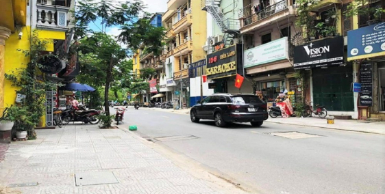 Mặt phố Chùa Láng, Đống Đa. Vỉa hè, ô tô, Kinh doanh. 90m2, 17 tỷ