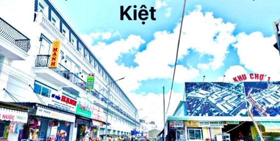 BÁN NHÀ PHỐ THƯƠNG MẠI MẶT CHỢ.