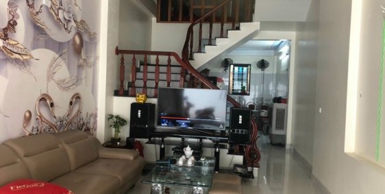 Bán nhà phố Nguyễn Hữu Cầu, Ngọc Châu, TP HD 52m2, mt 3.72m, 3 tầng, 1 tỷ 860