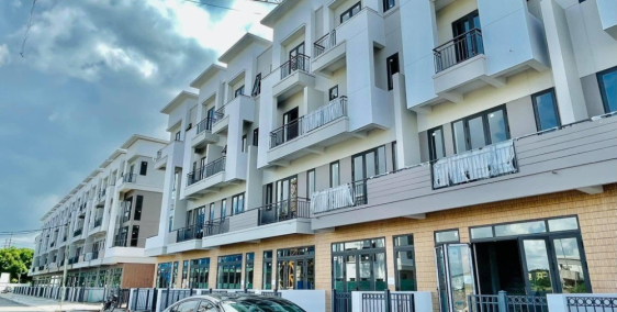 Bán nhà 4 tầng thuộc dự án Centa Diamond, giá gốc CĐT