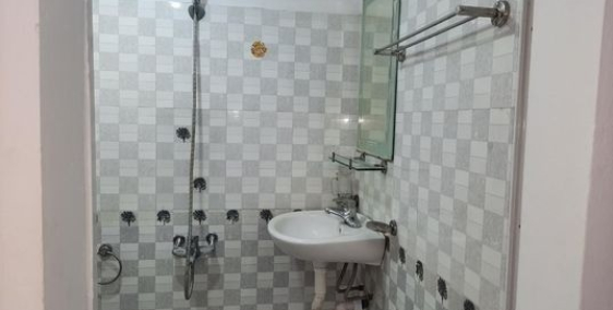 Nhà đẹp ở ngay,ô tô,Trung tâm quận,Tôn Thất Tùng, 38mx4T,MT 4m,3.8 tỷ.