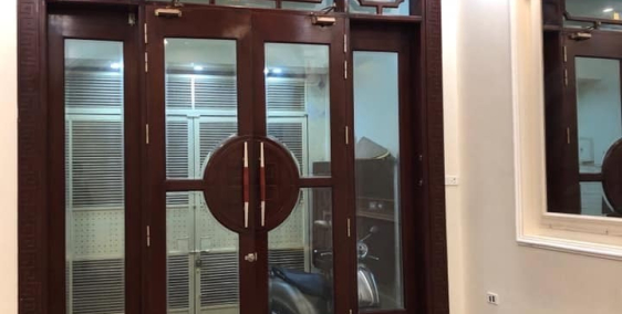 Bán Nhà Cát Linh, DT:60m2, MT:3.6m, Nở Hậu, Nhà Đẹp. Ô Chờ Thang Máy. Giá: 7,5 t