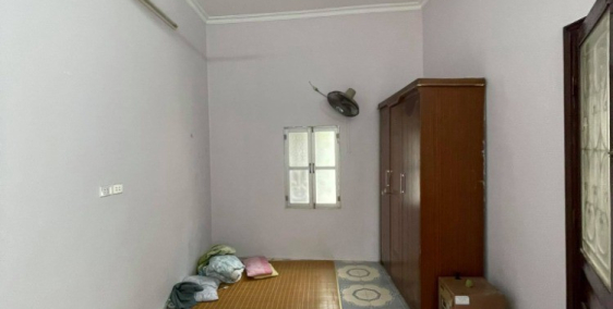 Bán nhà ở ngay ngõ Thịnh Quang,Tây Sơn,Chùa Bộc,Đống Đa,30mx3T,2.47 tỷ.