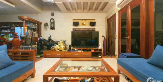 Cực Hot Bán Nhà Chính Chủ Tôn Thất Tùng, Đống Đa 69m2 Nở Hậu SĐCC