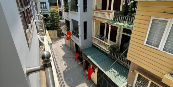 Nhà Đẹp Đường To! Hồng Tiến 85m2, ô tô đỗ cửa, chính chủ 6 tỷ 9 - 0924428666