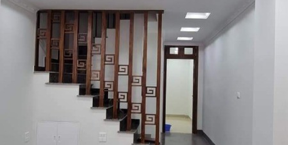 Nhà đẹp phố Ngọc Lâm 50m, 6 tầng, ô tô vào nhà, kinh doanh, nhỉnh 8 tỷ