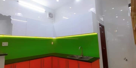 HXH Hồng Bàng, P.1, Q.11, dt: 3.6x10, hai lầu sân thượng, giá 6.6 tỉ.