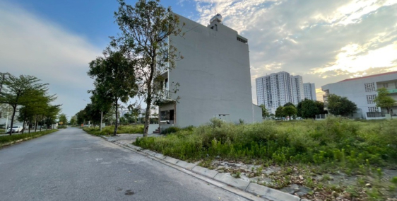 Cần bán ra 220m2 đất biệt thự ven hồ b2.1 thanh hà bt10 lô 09 cienco, gốc 15tr h