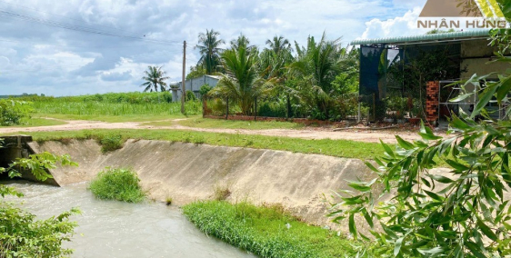 Cực HOT – Đất nền View Kênh chỉ với 2xxtriệu/nền 230m2 đã có thổ cư