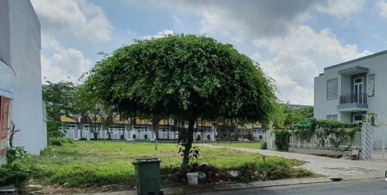 Bán Đất Nền Lô Góc Mặt Tiền Đường Lớn