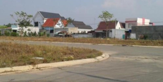 Cần ra nhanh lô đất sau lưng khu D Vsip 2, giá chủ ngộp chỉ 870 triệu SHR