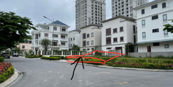 Bán căn liền kề 5,5 tầng đồi Beverly Hills view vịnh Hạ Long giá 6,5 tỷ CK 10%