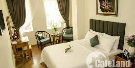 Bán khách sạn tiêu chuẩn 4 sao mặt tiền đường Phan Chu Trinh, Phường 2