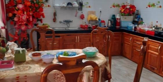 Bán nhà hẻm lớn, hẻm xe hơi vào tận nhà. Trứng tâm dalat. Phường 4.