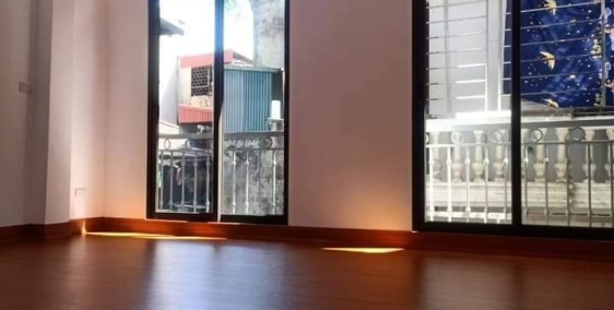 BÁN NHÀ MẶT NGÕ VĂN HƯƠNG, 35M x 5 TẦNG, 5.9 TỶ, LH 092 234 6363