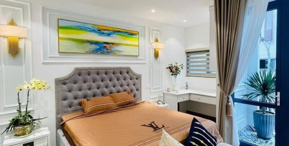 Mặt phố 3 mặt thoáng,kinh,vỉa hè,Đống Đa 70/5T.