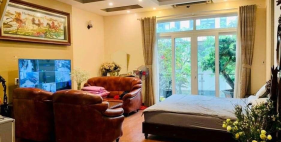 Tôi bán nhà mặt phố Nguyễn Hữu Thọ view hồ Linh Đàm 80m2x5T chỉ 18.9 tỷ.