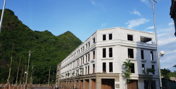 Nhà phố liền kề, đường 16,5m tại khu đô thị Picenza Riverside