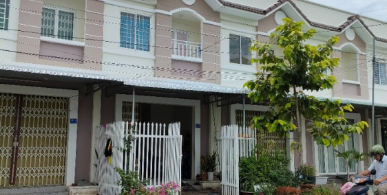 Nhà mặt tiền giá rẻ. Sở hữu trọn đời