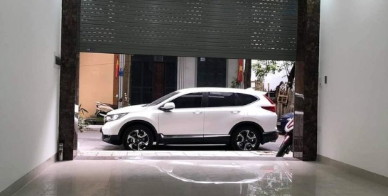 Bán nhà 6 tầng đường Nguyễn Văn Huyên, Cầu Giấy, Ô tô vào nhà