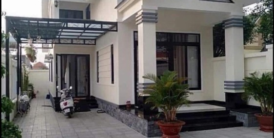 Bán lô đất thổ cư giá rẻ 596tr dt 121 sổ hồng công chứng nhanh,gần 4 khu công ng