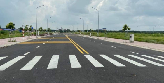 Đất Hố Nai 3, Trường THCS Lê Đình Chinh, SHR, Giá chỉ 900tr/nền/100m2. sang tên