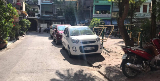 CĂN MẶT ĐƯỜNG ÔTÔ Đường 800A, 126/140 m2, Mt 6 m, 18 tỷ. Cầu Giấy.