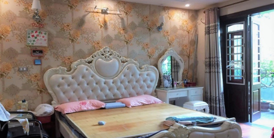 Bán nhà Đống Đa, phố Nguyên Hồng. Vỉa hè,  Ô tô, kinh doanh. 82m2 5T 15tỷ