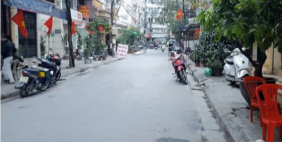 Bán nhà Đống Đa, phố Nguyễn Chí Thanh. Vỉa hè, Ô tô, KD. 65m2 4T MT6m 14tỷ