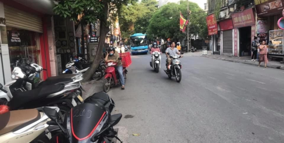 Siêu Hiếm! Hơn 13 tỷ sở hữu nhà mặt phố Tây Hồ – 48m2x6T - vỉa hè kinh doanh