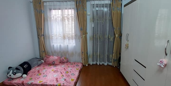 CĂN PHỐ La Thành 26 m2, 4 tầng, 2.65 tỷ, trung tâm Ba Đình. Kinh doanh