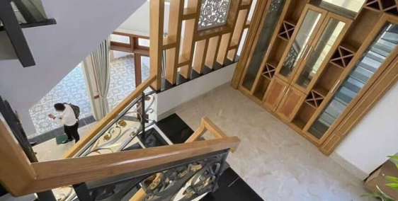 Kẹt tiền bán gấp nhà 2 MT đường số 21, phường 8, Quận Gò Vấp, 5 tầng, giá rẻ.