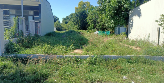 Siêu phẩm đất ven đầm 2 mặt tiền đường nhựa full thổ giá 3tr9/mv